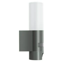 Steinel LED-Sensor-Außenwandleuchte L 620 CAM S ANT 14 W, L X B X H: 13,1 X 7,8 X 30,5 Cm, Anthrazit/Weiß, Warmweiß -Beleuchtung 12 3456